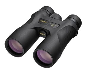 Nikon Prostaff7s 10X42 auf weissem Grund